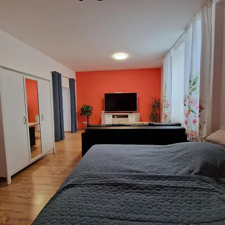 Familienfreundliche Große Peter In Bis 5 Personen Apartment Bärenstein