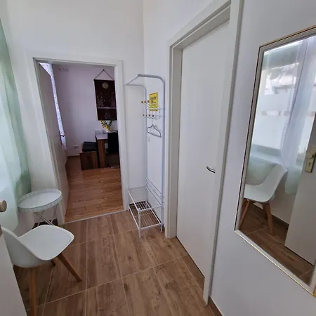 Apartment Familienfreundliche Grosse Peter In Bis 5 Personen Barenstein